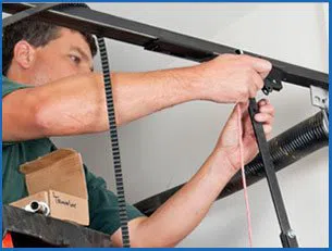 Neighborhood Garage Door Repair Service Miami Gardens, FL 786-373-2482 - cont-01
